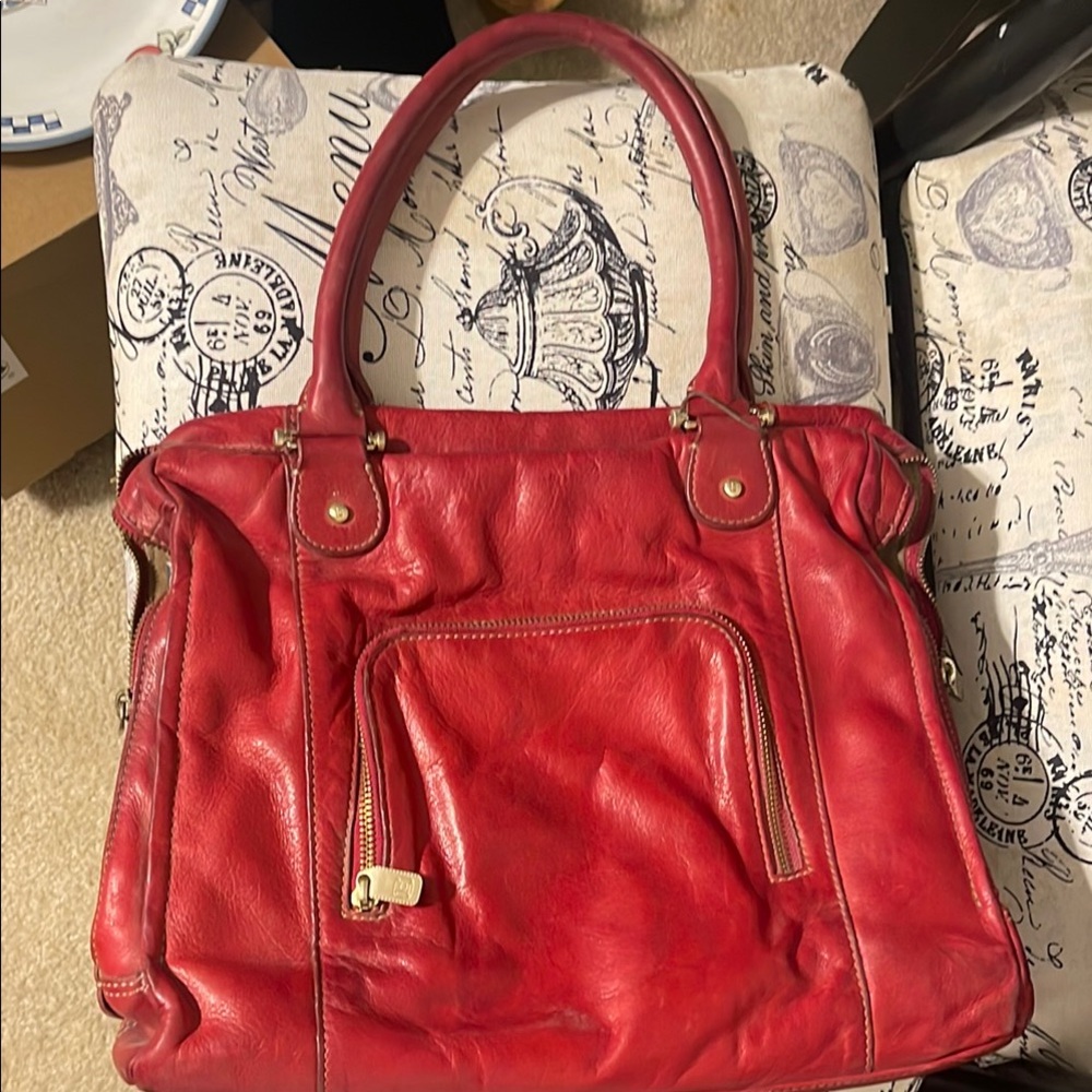 Liz Claiborne Red Leather Shoulder Bag with Vintage Appeal